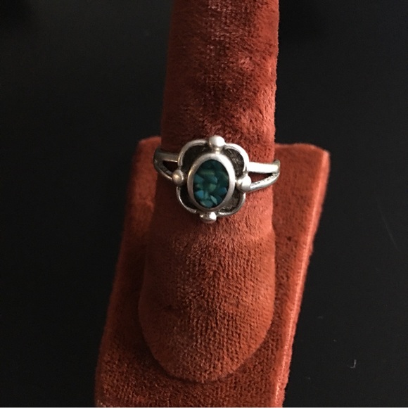 2 Rings - Picture 6 of 13